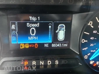 2019 Ford Explorer XLT – miniatura 15