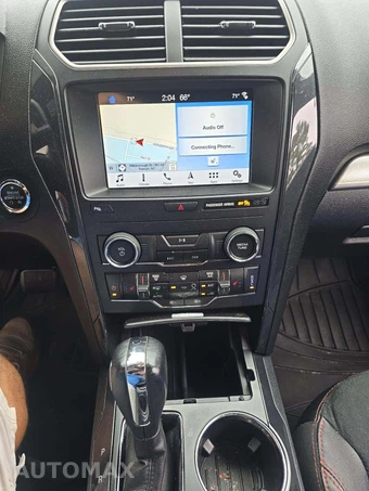 2019 Ford Explorer XLT – miniatura 10