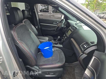 2019 Ford Explorer XLT – miniatura 18