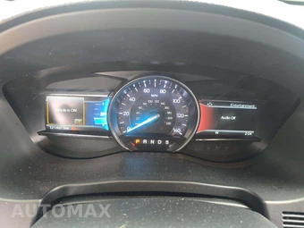 2019 Ford Explorer XLT – miniatura 9
