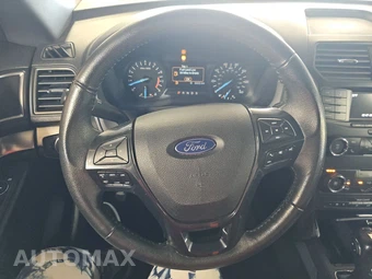 2019 Ford Explorer XLT - miniatura 10