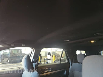 2019 Ford Explorer XLT - miniatura 18