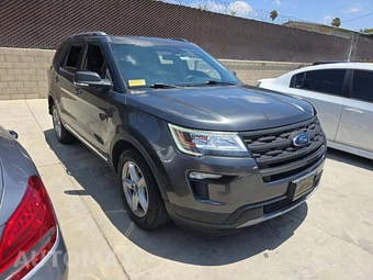 2019 Ford Explorer XLT – miniatura 4