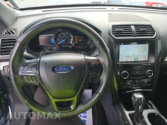 2019 Ford Explorer XLT – miniatura 11