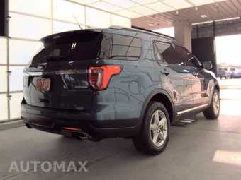 2019 Ford Explorer XLT – miniatura 4