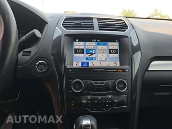 2019 Ford Explorer XLT - miniatura 7