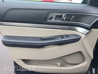 2019 Ford Explorer XLT – miniatura 9