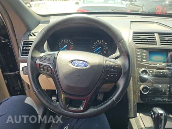 2019 Ford Explorer XLT - miniatura 10