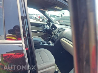 2019 Ford Explorer XLT - miniatura 8