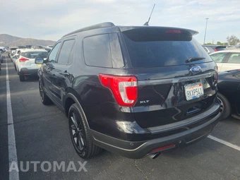 2019 Ford Explorer XLT - miniatura 6