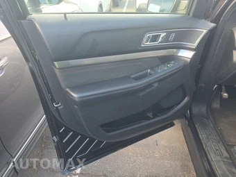 2019 Ford Explorer XLT - miniatura 9