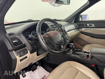 2019 Ford Explorer XLT - miniatura 10