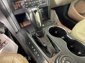 2019 Ford Explorer XLT - miniatura 23