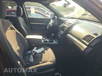 2019 Ford Explorer XLT – miniatura 8
