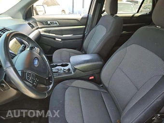 2019 Ford Explorer XLT – miniatura 3