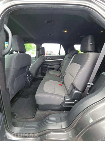 2019 Ford Explorer XLT – miniatura 10
