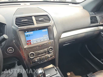 2019 Ford Explorer XLT – miniatura 11