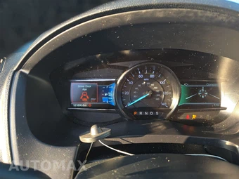 2019 Ford Explorer XLT - miniatura 12