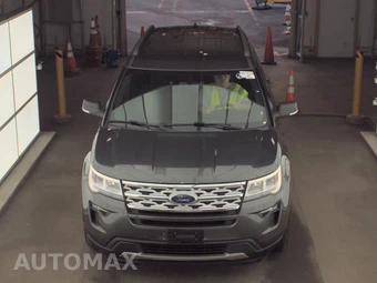 2019 Ford Explorer XLT - miniatura 2