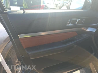 2019 Ford Explorer XLT – miniatura 9