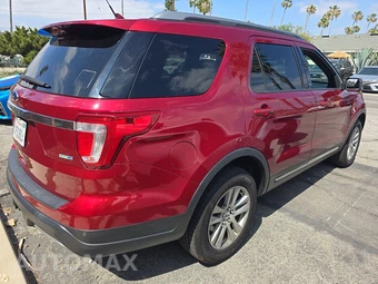 2019 Ford Explorer XLT – miniatura 4