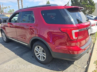 2019 Ford Explorer XLT – miniatura 6