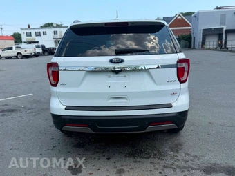 2019 Ford Explorer XLT - miniatura 10
