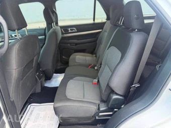 2019 Ford Explorer XLT - miniatura 19
