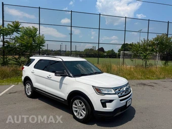 2019 Ford Explorer XLT - miniatura 2