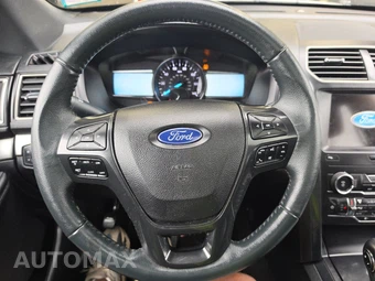 2019 Ford Explorer XLT - miniatura 10