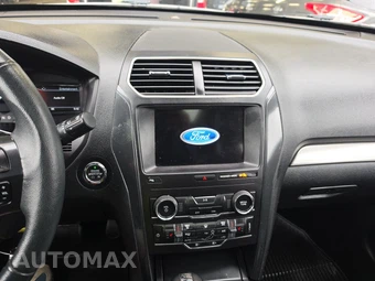 2019 Ford Explorer XLT - miniatura 11