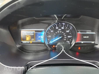 2019 Ford Explorer XLT - miniatura 12