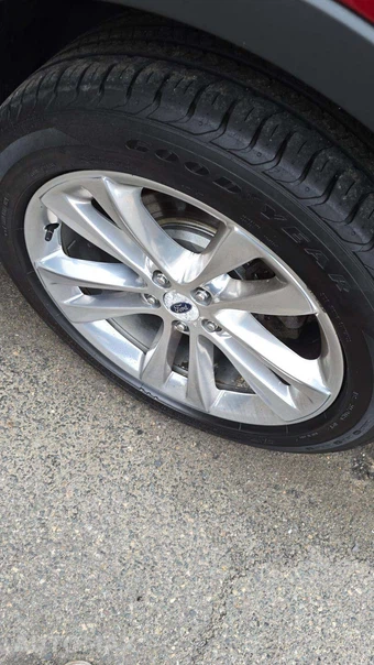 2019 Ford Explorer XLT - miniatura 28