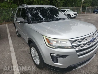2019 Ford Explorer XLT - miniatura 3