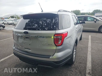 2019 Ford Explorer XLT - miniatura 4