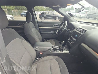 2019 Ford Explorer XLT - miniatura 8