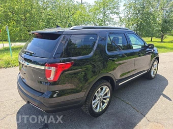 2019 Ford Explorer XLT - miniatura 3