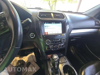 2019 Ford Explorer XLT - miniatura 10