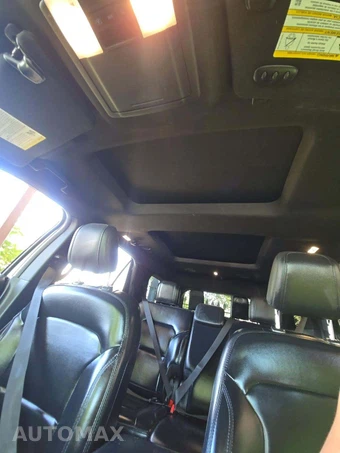 2019 Ford Explorer XLT - miniatura 11