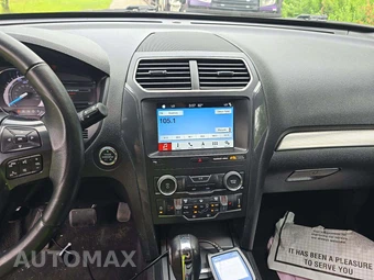 2019 Ford Explorer XLT – miniatura 10