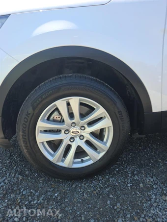 2019 Ford Explorer XLT – miniatura 8