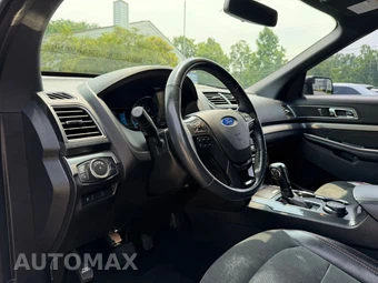 2019 Ford Explorer XLT – miniatura 10