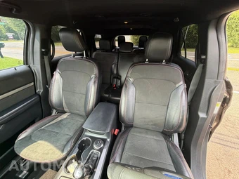 2019 Ford Explorer XLT – miniatura 14