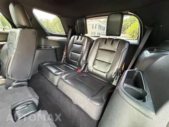 2019 Ford Explorer XLT – miniatura 19