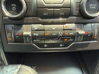 2019 Ford Explorer XLT – miniatura 29