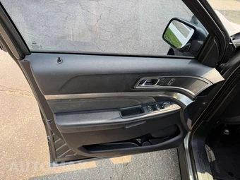2019 Ford Explorer XLT – miniatura 37