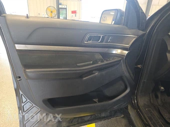 2019 Ford Explorer XLT – miniatura 9