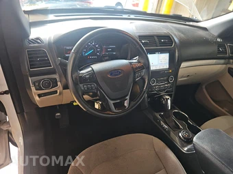 2019 Ford Explorer XLT - miniatura 11