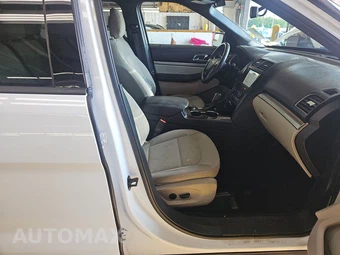 2019 Ford Explorer XLT - miniatura 8