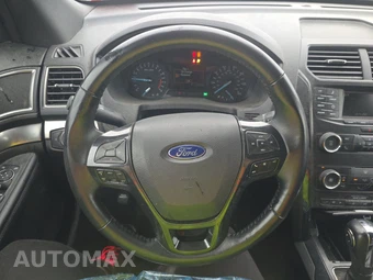 2019 Ford Explorer XLT – miniatura 10